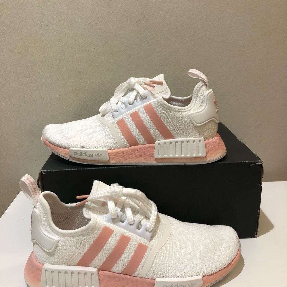 NIB Adidas NMD R1 Women’s White Vapour Pink - Picture 3 of 7